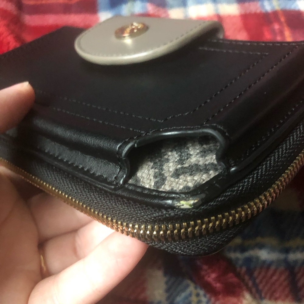 Spartina 449 Phone Wallet - Picture 6 of 14